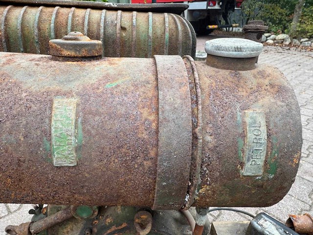 Wolseley - wlb 9 - benzinemotor - afbeelding 2 van  9