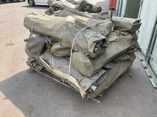 Woodland camouflage screening support system (14x) - afbeelding 1 van  6