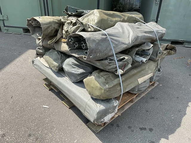 Woodland camouflage screening support system (14x) - afbeelding 1 van  6
