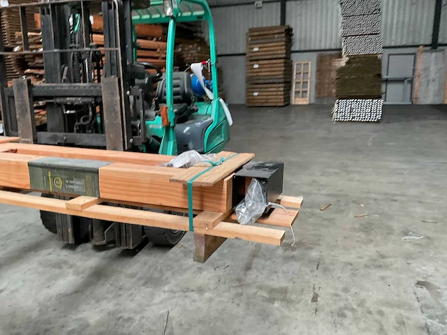 Woodvision douglas muuraanbouw schommel 200x300x2500 cm - afbeelding 5 van  9