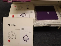 Woondecoratie bestaande uit o.a. kapstok met spiegel & bijzettafel - afbeelding 1 van  4