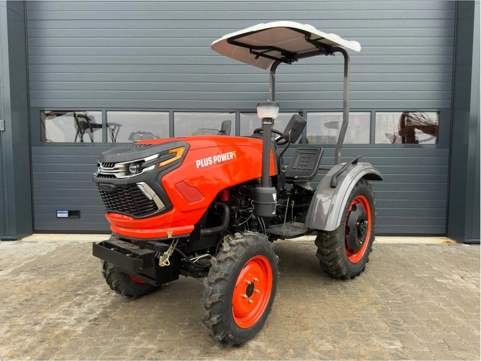 Woonunits, opslagshelters, generatoren, tuinmachines en gereedschappen