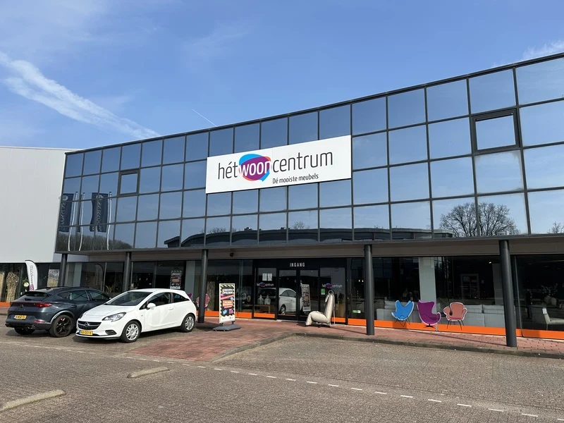 Woonwinkel en meubeloutlet deel 1