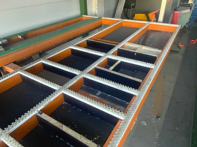 Worker kieptafel met beslagrek - afbeelding 6 van  23
