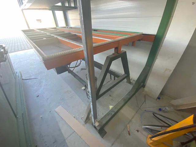 Worker kieptafel met beslagrek - afbeelding 8 van  23