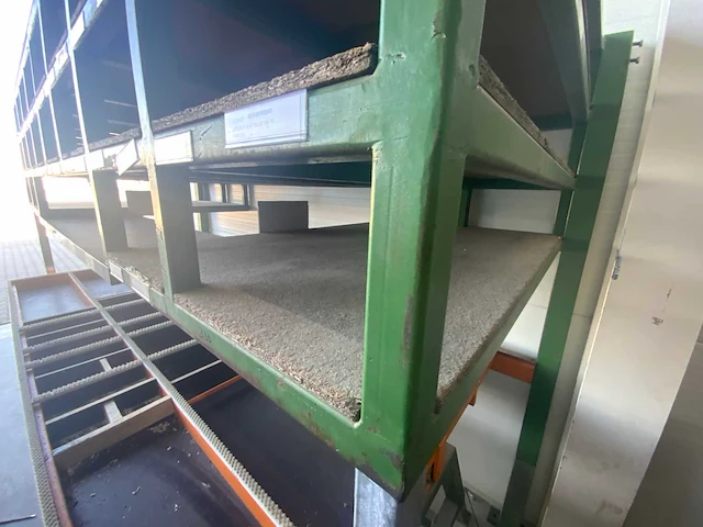 Worker kieptafel met beslagrek - afbeelding 10 van  23