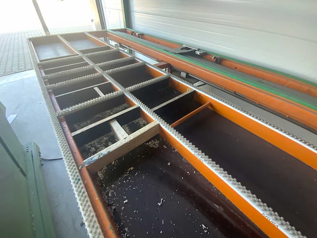 Worker kieptafel met beslagrek - afbeelding 11 van  23