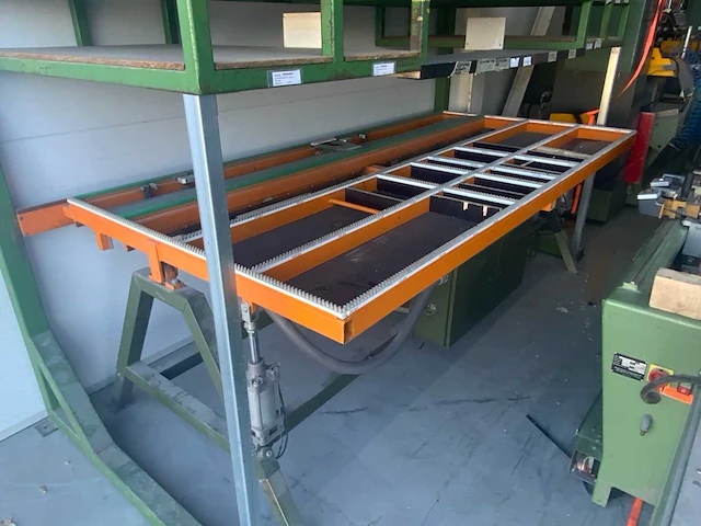 Worker kieptafel met beslagrek - afbeelding 19 van  23