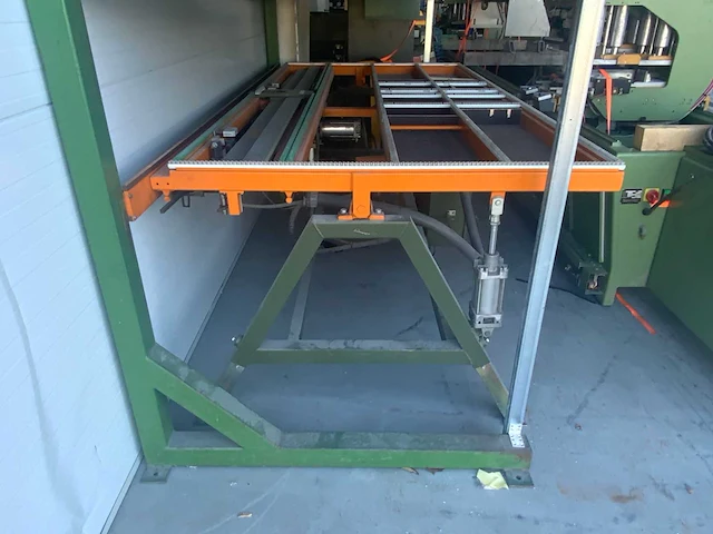 Worker kieptafel met beslagrek - afbeelding 20 van  23