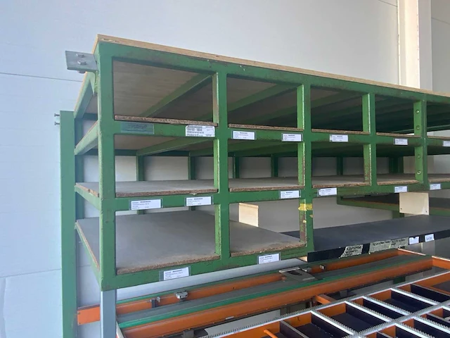 Worker kieptafel met beslagrek - afbeelding 22 van  23