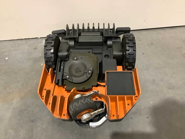 Worx m600 wr206e robotmaaier - afbeelding 7 van  7