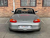 Wp0zzz98z1u601875 porsche boxster 986 2.7 220pk 2001 youngtimer - afbeelding 4 van  40