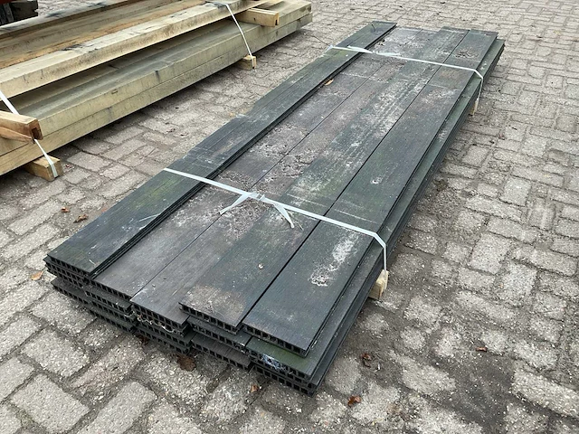 Wpc kunststof vlonderplank (22x) - afbeelding 1 van  3