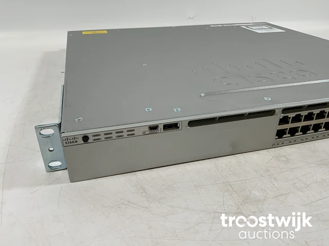 (ws-c3850-24t-e v02) 24 ethernet port switch - afbeelding 2 van  6