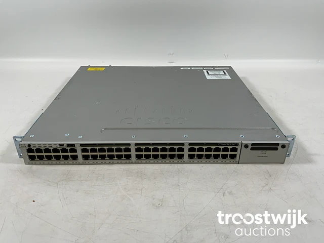 (ws-c3850-48p-l) 48 ethernet ports poe+ swtich - afbeelding 1 van  5