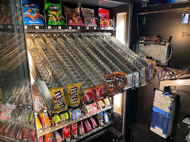 Wurlitzer - 1000 - snack - vending machine - afbeelding 4 van  14