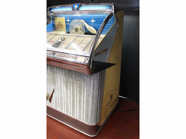 Wurlitzer - 2304s - jukebox - afbeelding 3 van  7