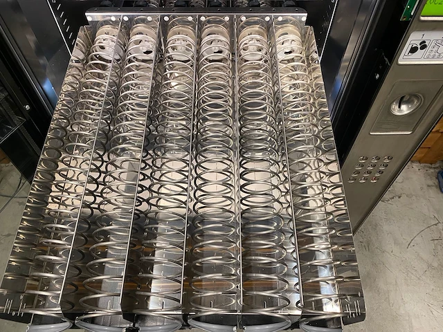Wurlitzer - 700 - non-food - vending machine - afbeelding 2 van  11