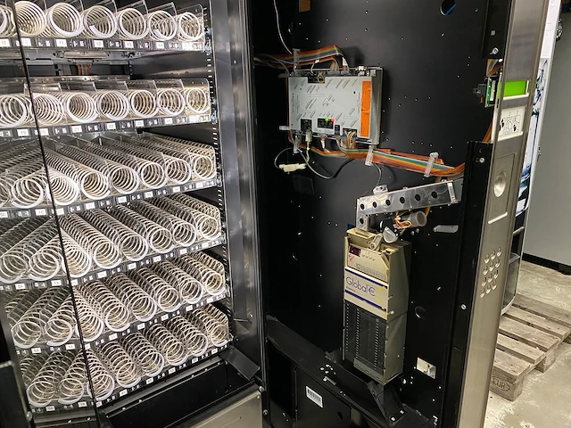 Wurlitzer - 700 - non-food - vending machine - afbeelding 9 van  11