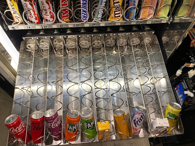 Wurlitzer - bl 645 - combi - vending machine - afbeelding 2 van  13