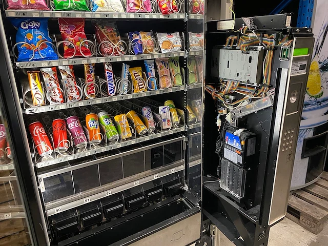 Wurlitzer - bl 645 - combi - vending machine - afbeelding 11 van  13