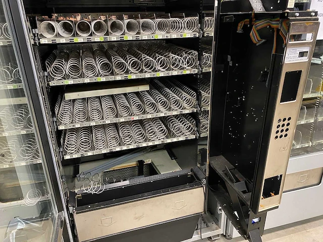 Wurlitzer - divers - divers - vending machine - afbeelding 2 van  22