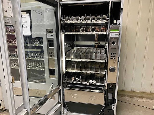 Wurlitzer - divers - divers - vending machine - afbeelding 16 van  22