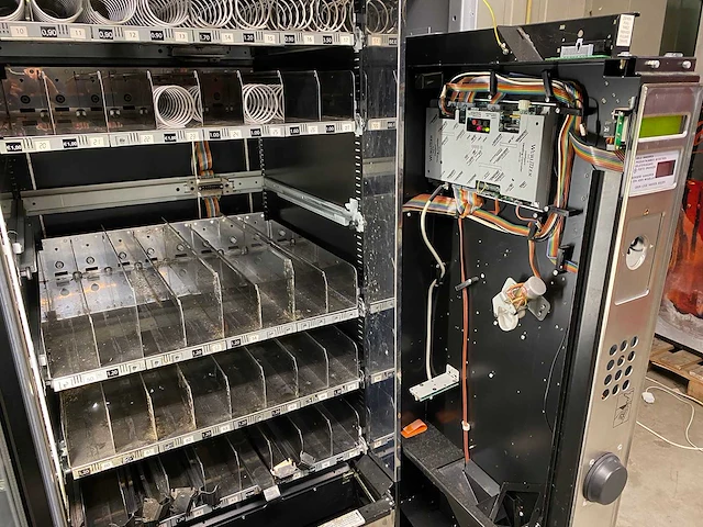 Wurlitzer - divers - divers - vending machine - afbeelding 20 van  22