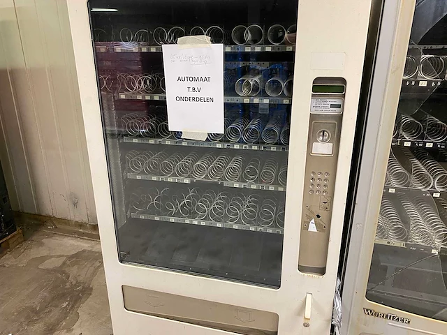 Wurlitzer - divers - divers - vending machine - afbeelding 5 van  19