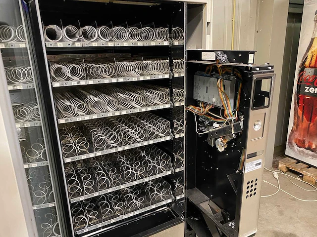 Wurlitzer - divers - divers - vending machine - afbeelding 15 van  19
