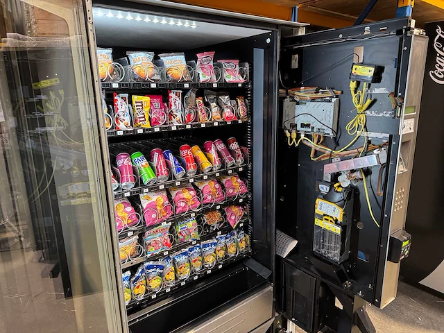 Wurlitzer - w1000 - snoepautomaat - vending machine - afbeelding 5 van  8