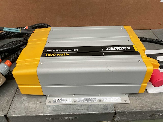 Xantrex 1800 sine wave inverter - afbeelding 2 van  6
