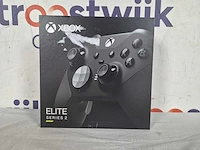 Xbox elite series 2 draadloze controller - zwart - xbox series x/s, xbox one & pc - afbeelding 2 van  2