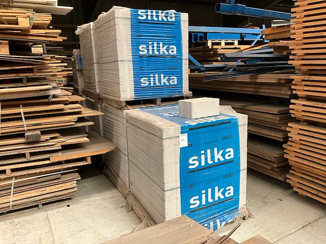 Xella silka partij kalkzandsteen blokken - afbeelding 1 van  4