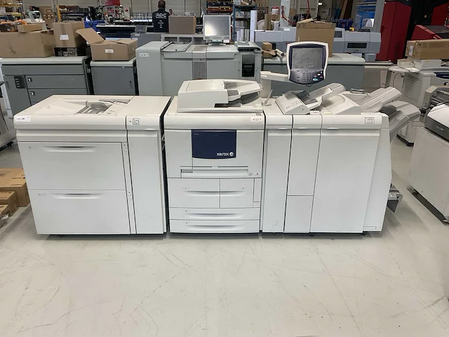 Xerox 4127 digitale drukpers (kleur) - afbeelding 1 van  29