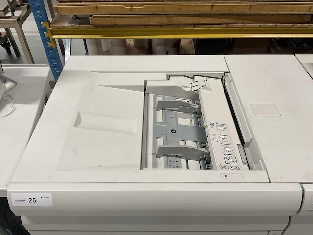 Xerox 4127 digitale drukpers (kleur) - afbeelding 15 van  18