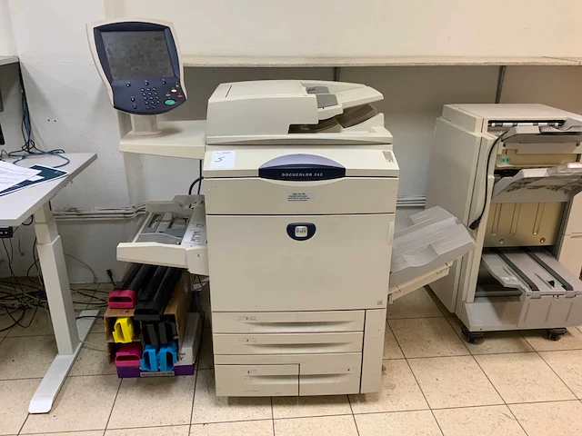 Xerox docucolor 242 kopieerapparaat met duplexmodule sfn-4 - afbeelding 20 van  26