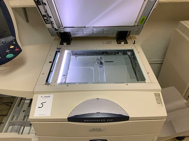 Xerox docucolor 242 kopieerapparaat met duplexmodule sfn-4 - afbeelding 21 van  26