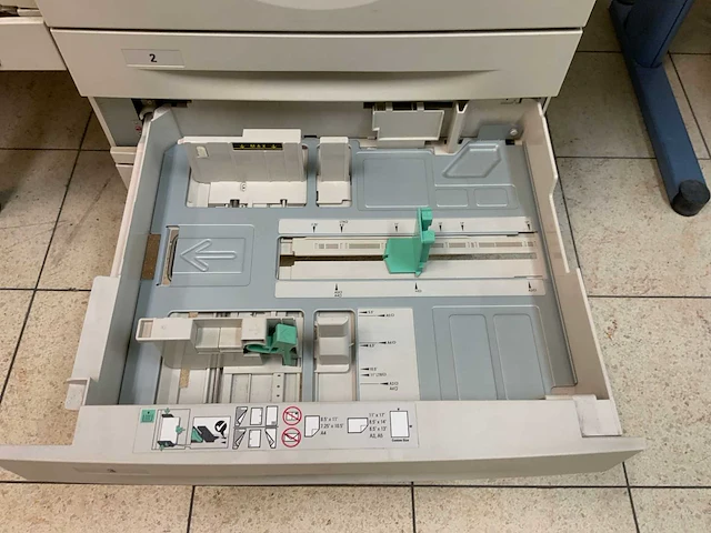 Xerox phaser 5550 kopieerapparaat - afbeelding 12 van  12