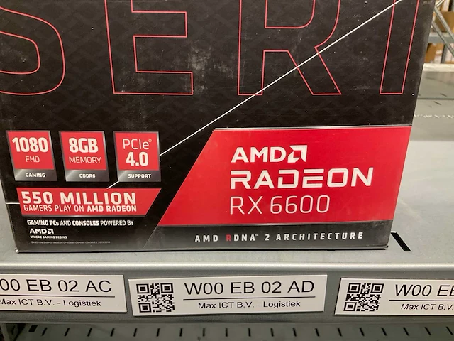Xfx swft 210 amd radeon rx6600 videokaart - afbeelding 2 van  4