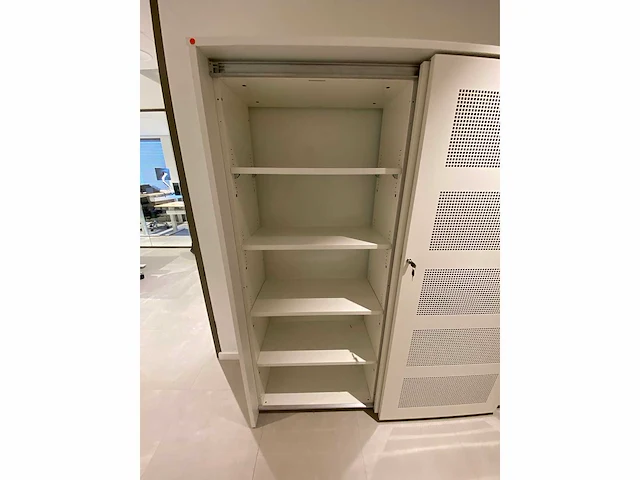 Xl hoge akoestische stalen schuifdeurkast - afbeelding 8 van  17