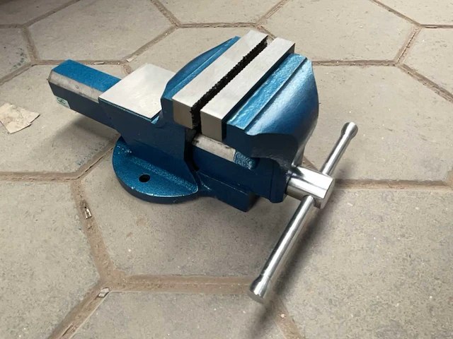 Xptools bankschroef - afbeelding 1 van  2