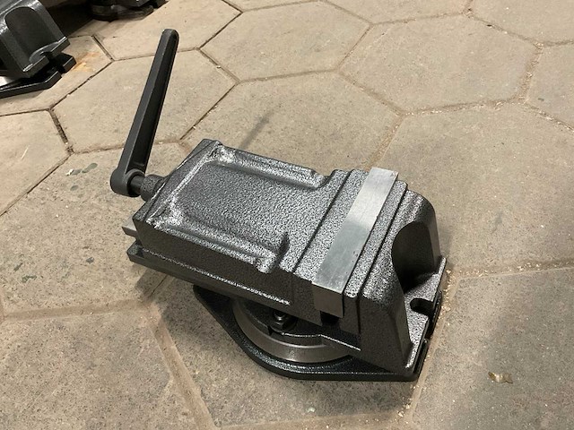 Xptools bankschroef - afbeelding 1 van  2