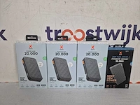 Xtorm fuel series 5 - 20.000mah - en - xtorm fuel series 4 - 20.000mah - afbeelding 2 van  2