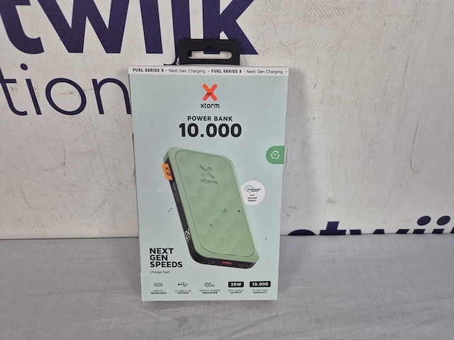 Xtorm fuel series 5 20w powerbank 10.000 mah - 2 x usb-c / 1 x usb-a - grs materiaal - afbeelding 2 van  2