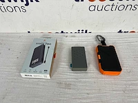 Xtorm powerbank (3x) - afbeelding 2 van  2