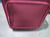 Xxl reiskoffer met slot en wieltjes. - afbeelding 3 van  9