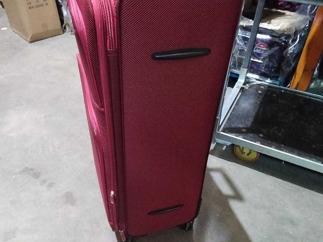 Xxl reiskoffer met slot en wieltjes. - afbeelding 7 van  9