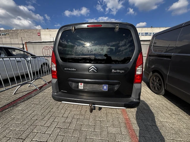Xxxx - afbeelding 5 van  34