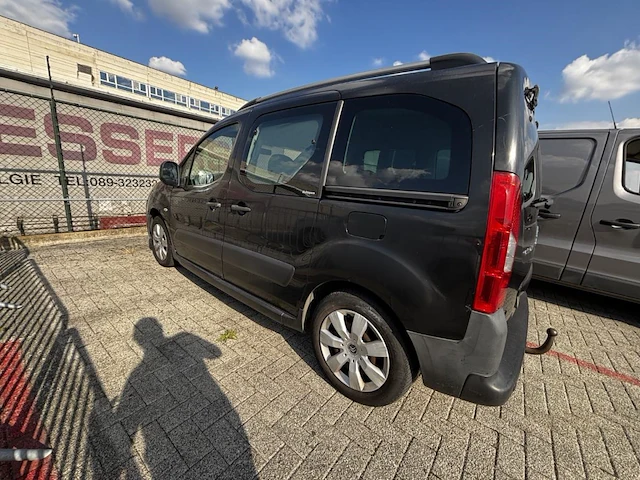 Xxxx - afbeelding 6 van  34